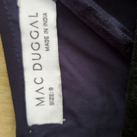 Mac Duggal 93593 Sequined Vneck  mid length Beaded Dress 8 long sleeve NWT - Picture 4 of 7